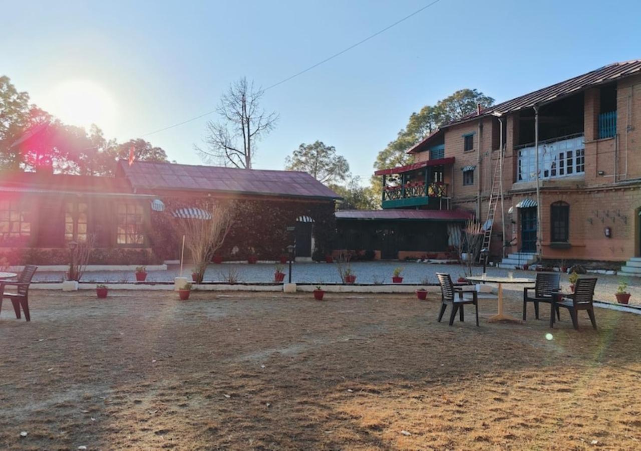 Chevron Rosemount Hotel Ranikhet Exterior photo